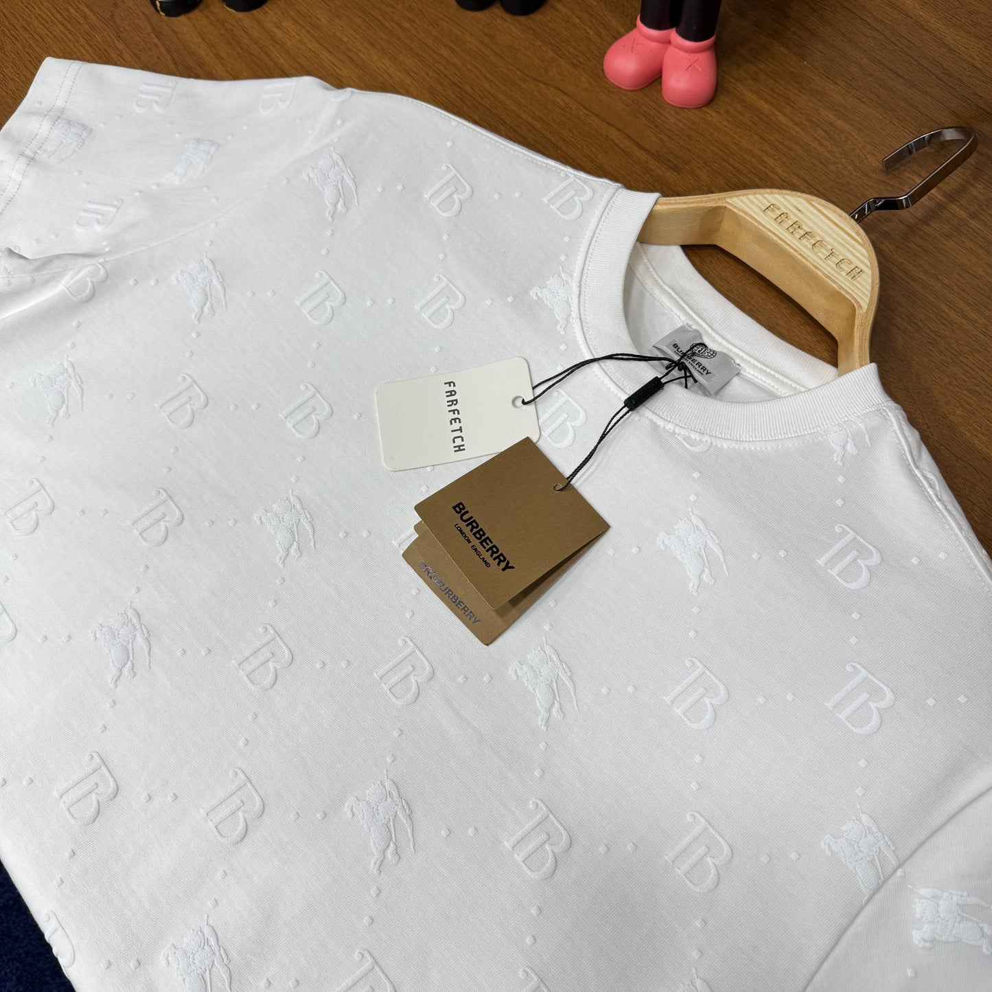 Burberry Flok Baskı Tshirt Beyaz