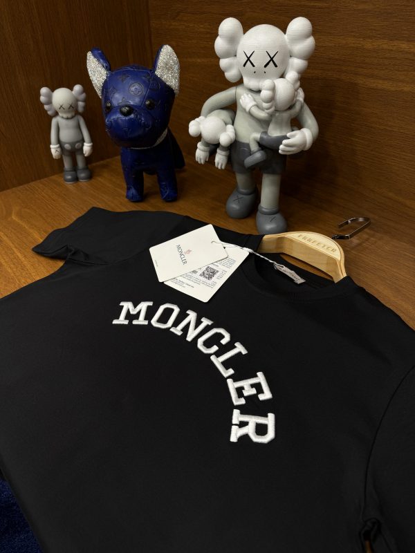 Moncler Nakış Tshirt Siyah - Görsel 3