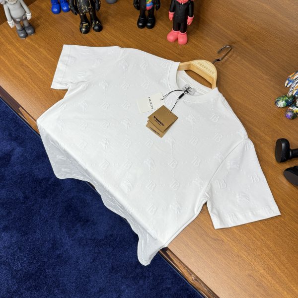 Burberry Flok Baskı Tshirt Beyaz - Görsel 2