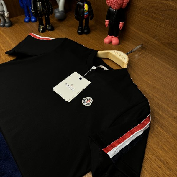 Moncler Premium Tshirt Siyah - Görsel 3